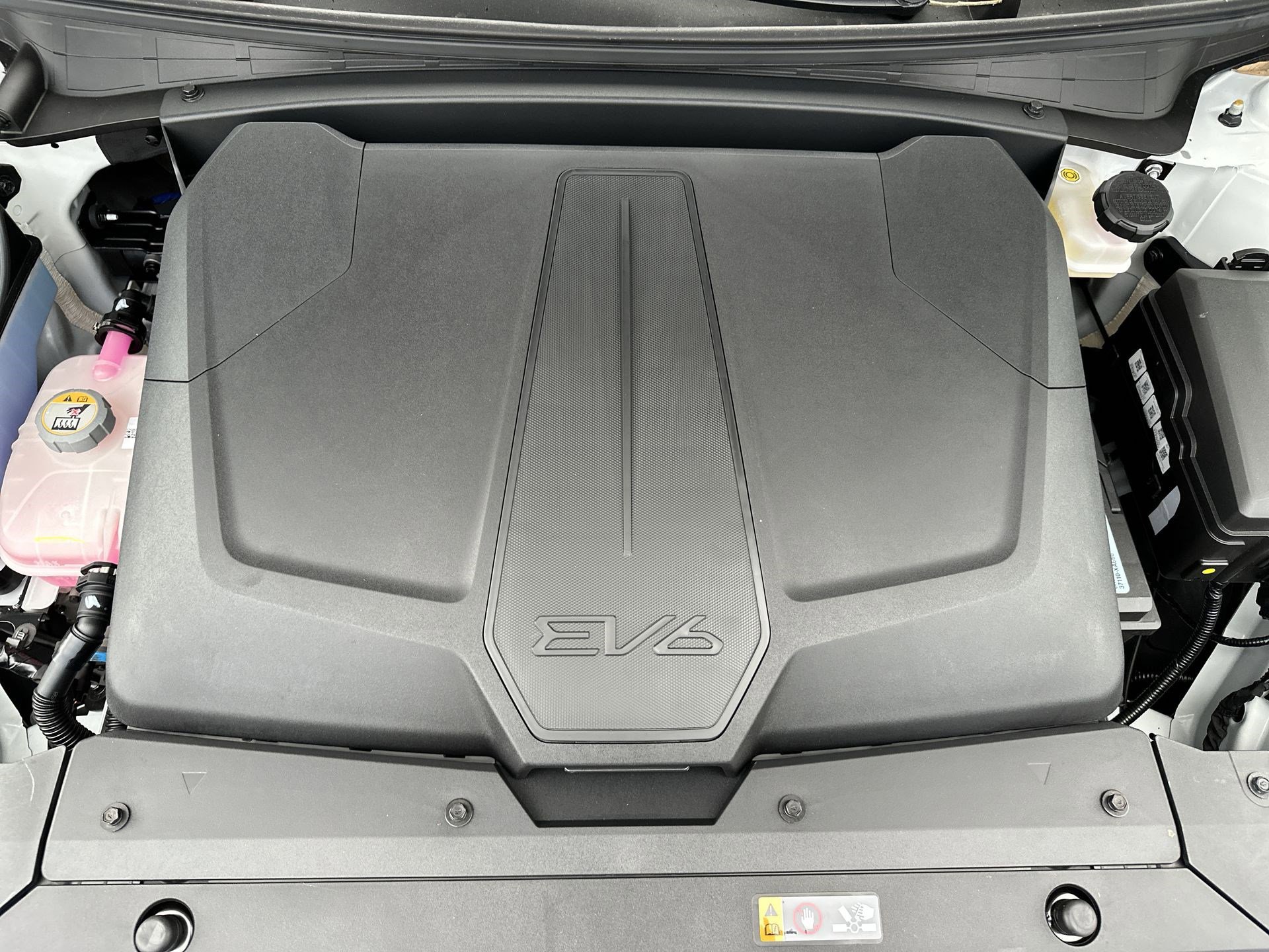 New 2025 Kia EV6 Wind image 10