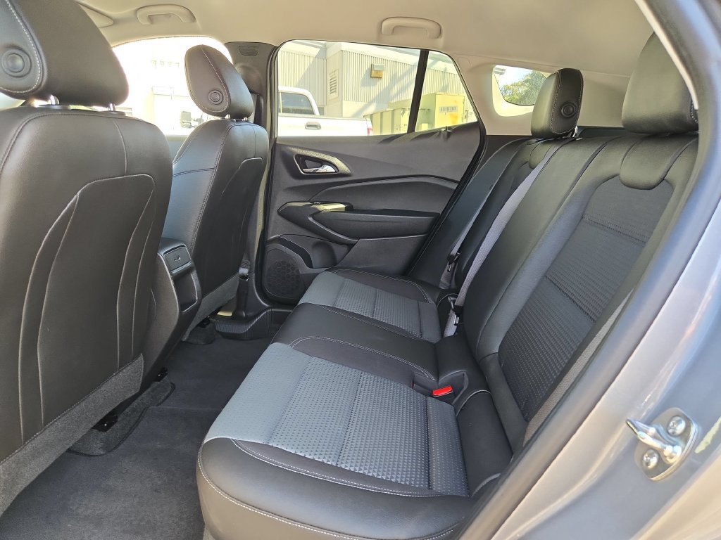 Used 2026 Chevrolet Trax LT FWD image 28