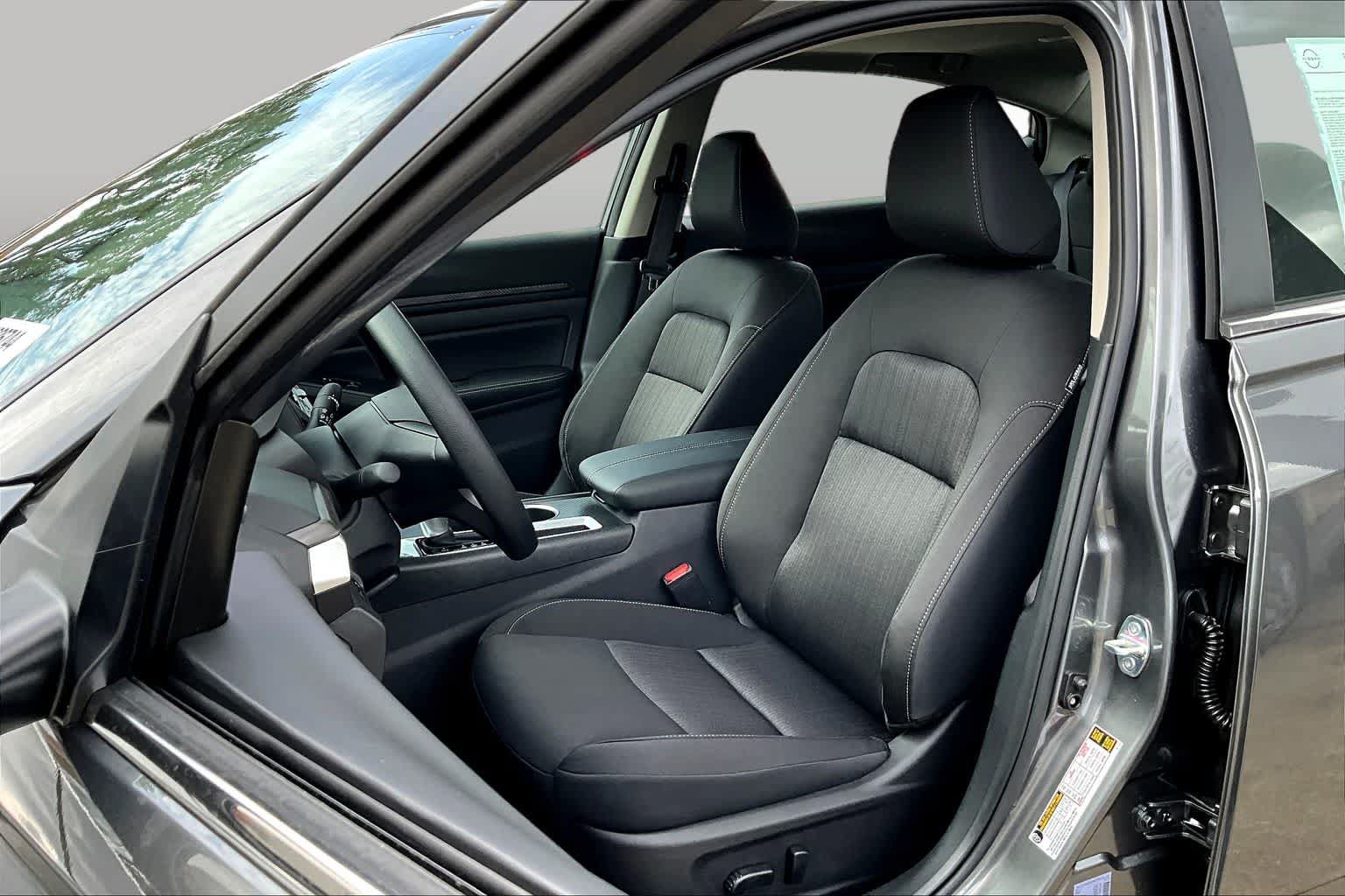 New 2026 Nissan Altima 2.5 SV FWD image 17