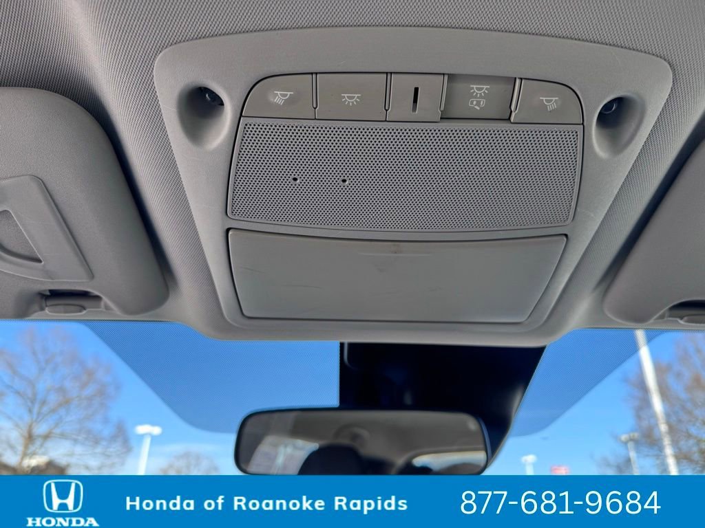 Used 2020 Nissan Rogue Sport S image 27