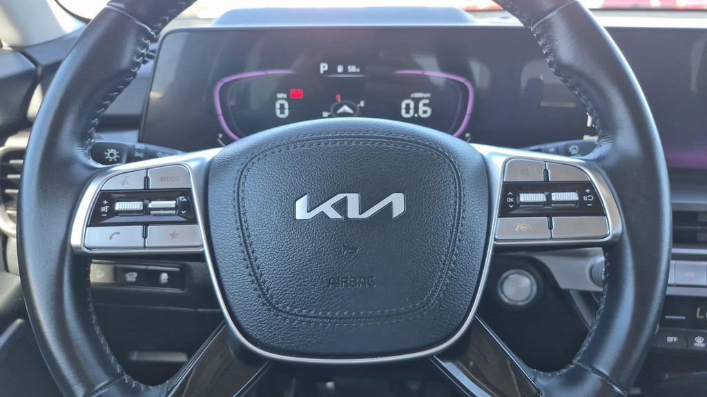 Certified 2025 Kia Telluride S image 23
