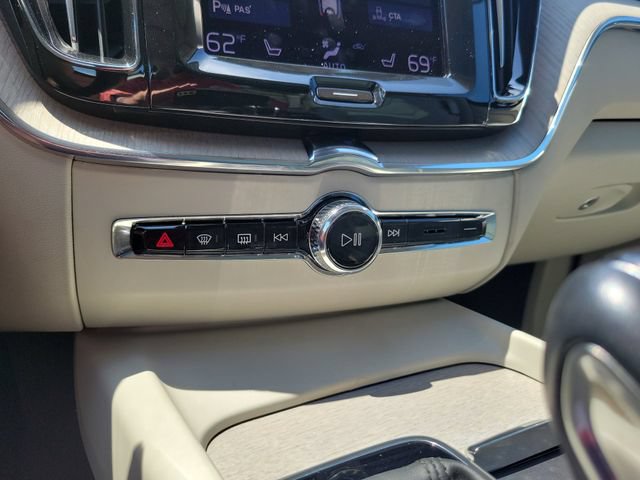 Used 2021 Volvo XC60 T6 Inscription w/ Advanced Package AWD/4WD image 25