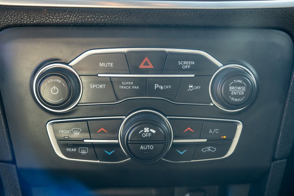 Used 2022 Dodge Charger SXT w/ Blacktop Package image 20