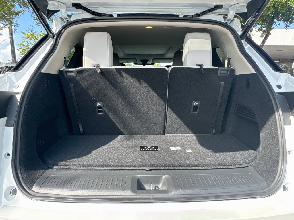 New 2027 INFINITI QX60 Luxe w/ Cargo Package FWD image 29