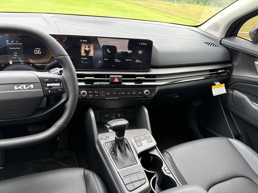 New 2026 Kia Sportage EX FWD image 18