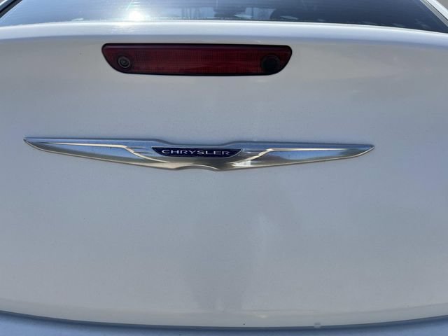 Used 2019 Chrysler 300 Touring w/ Driver Convenience Group RWD image 18
