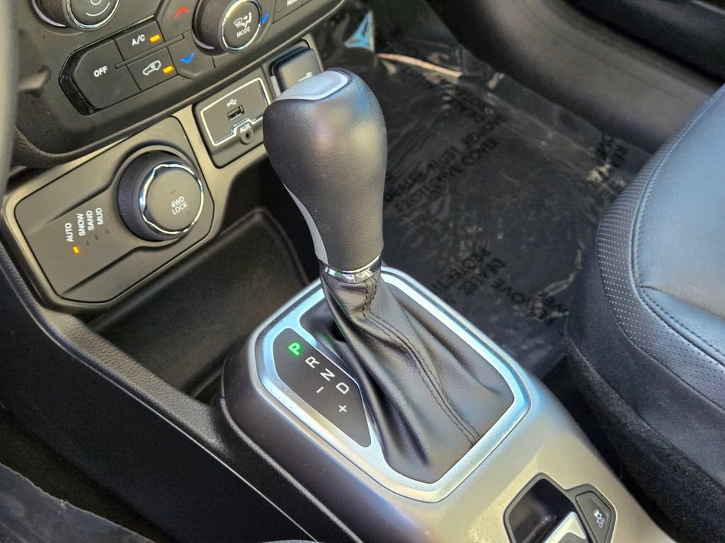 Used 2022 Jeep Renegade Limited w/ Sun, Sound & Wheels Group image 25