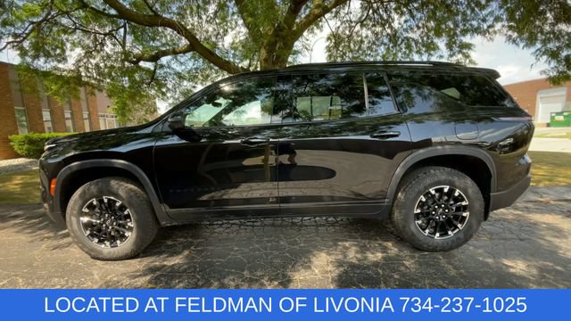 Used 2024 Chevrolet Traverse Z71 w/ Enhanced Driving Package AWD/4WD image 5