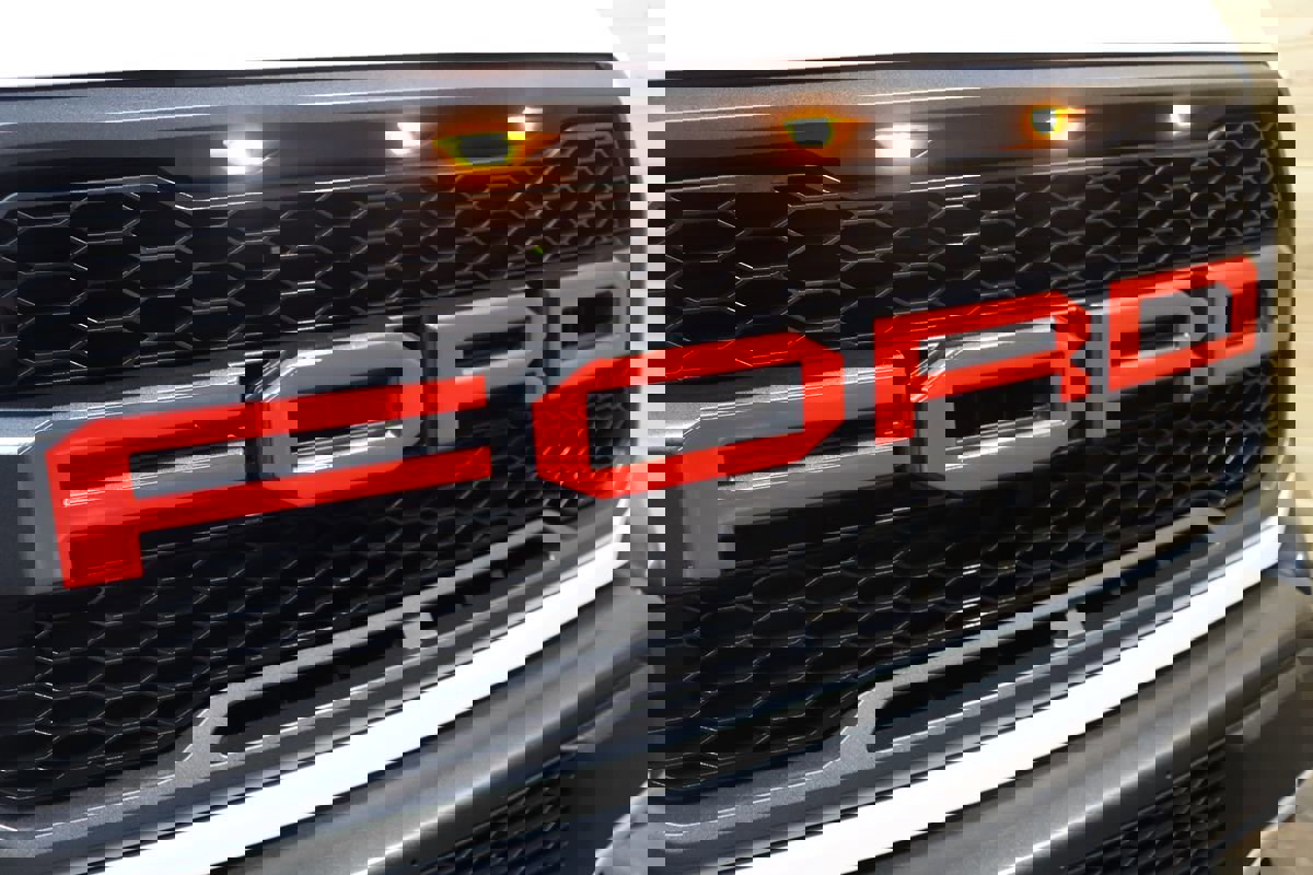 Used 2020 Ford F150 Raptor w/ Equipment Group 801A Mid image 19