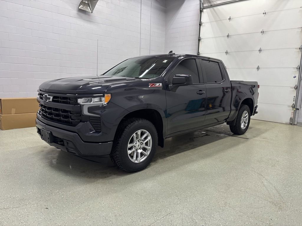 Used 2024 Chevrolet Silverado 1500 RST AWD/4WD image 7