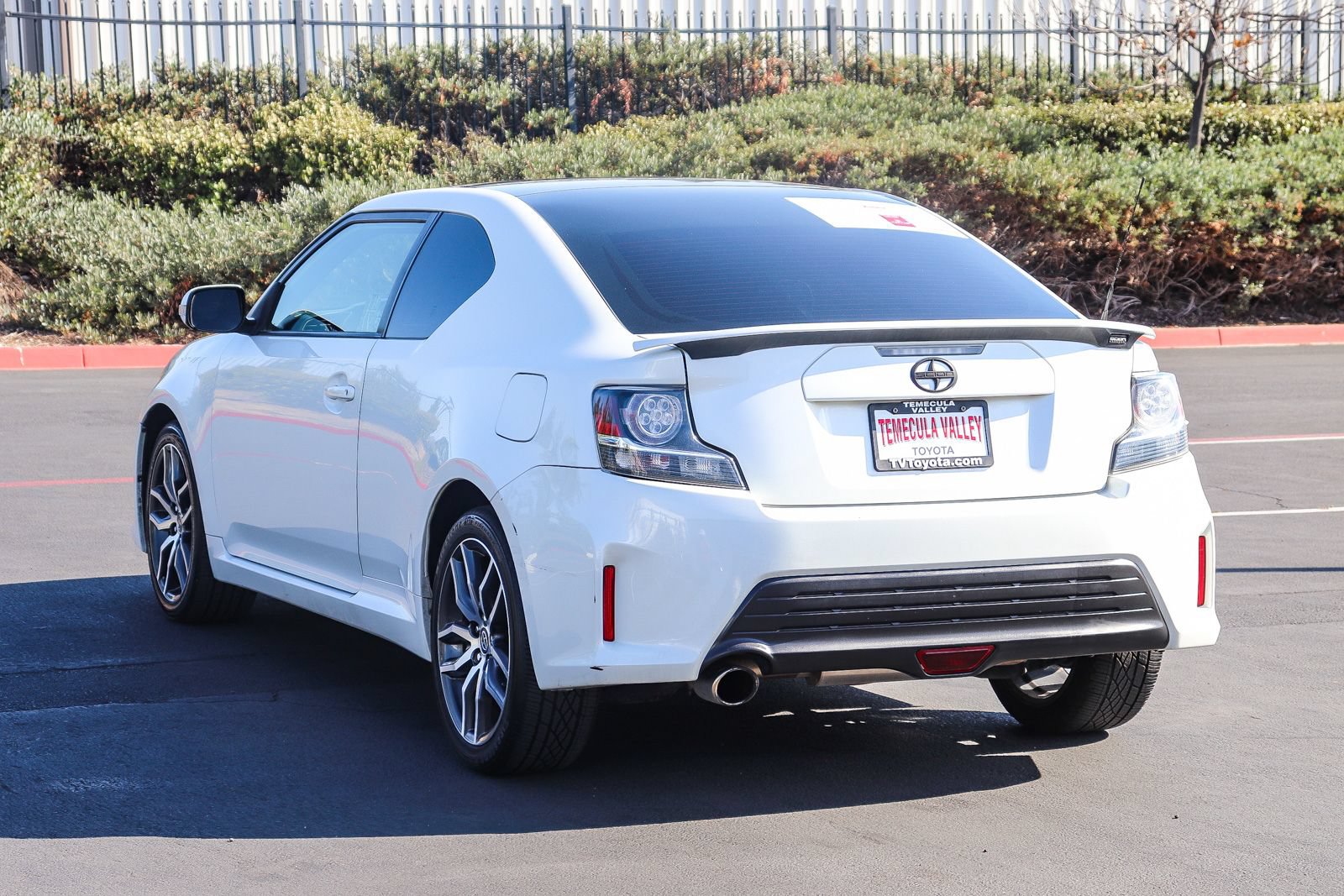 Used 2015 Scion tC FWD image 5