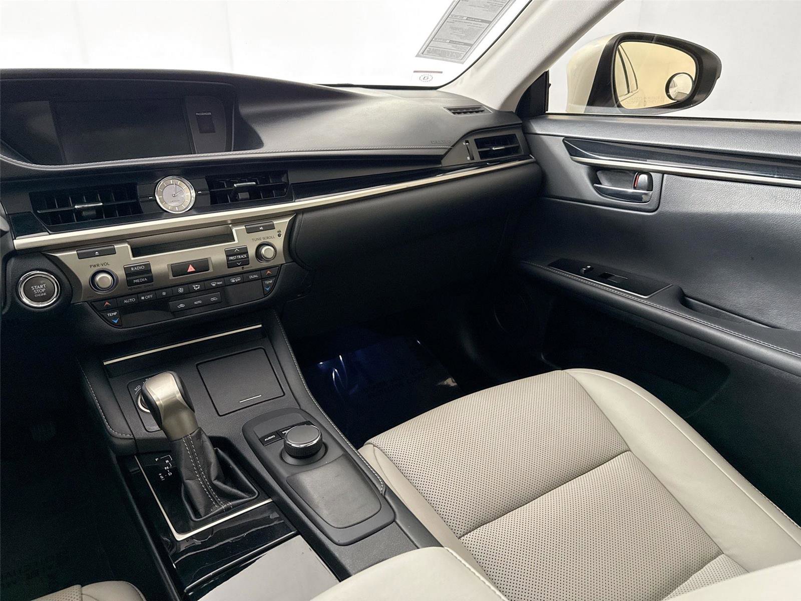 Used 2016 Lexus ES 350 4DR SDN image 30