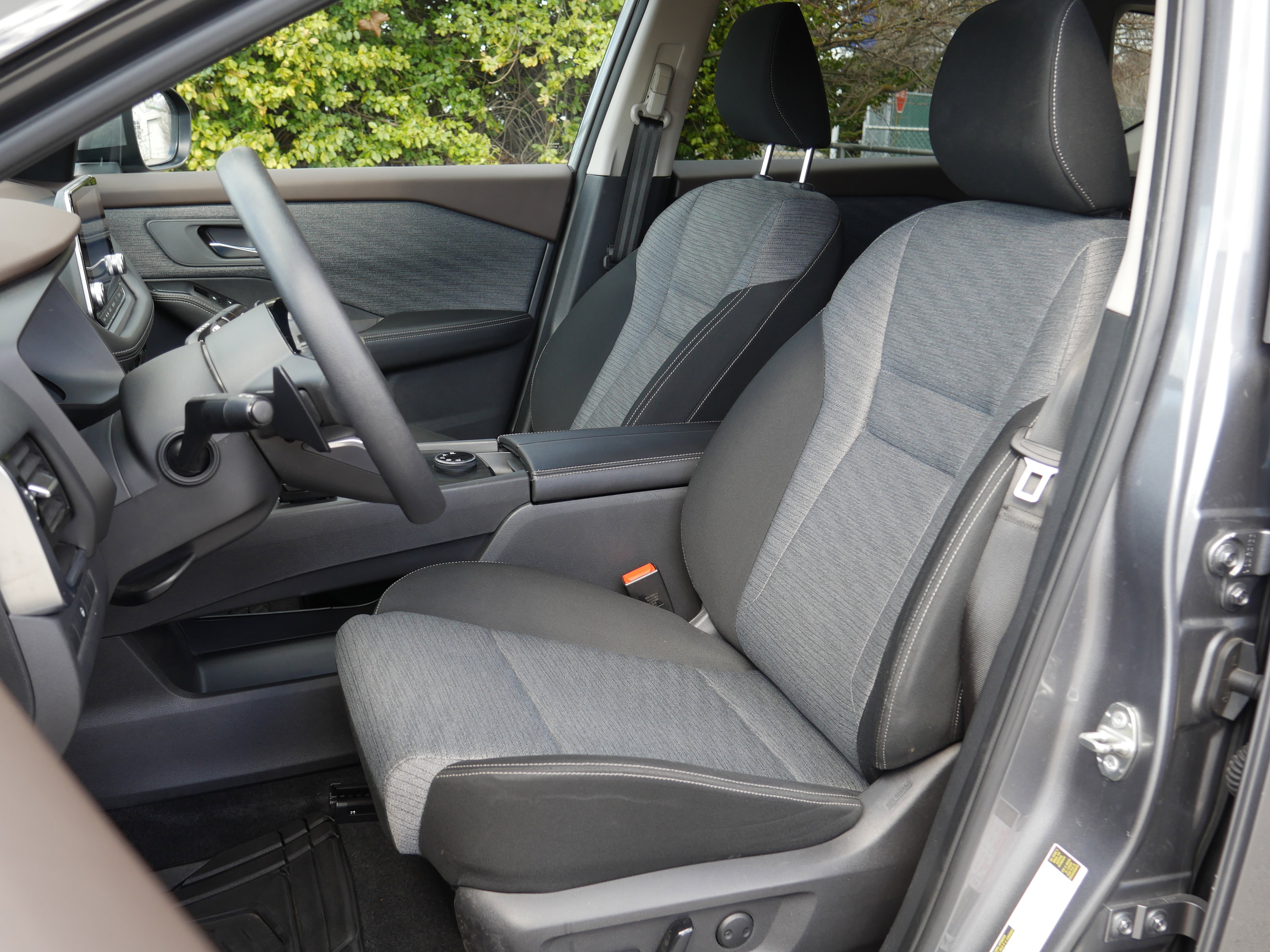 Certified 2021 Nissan Rogue SV image 30