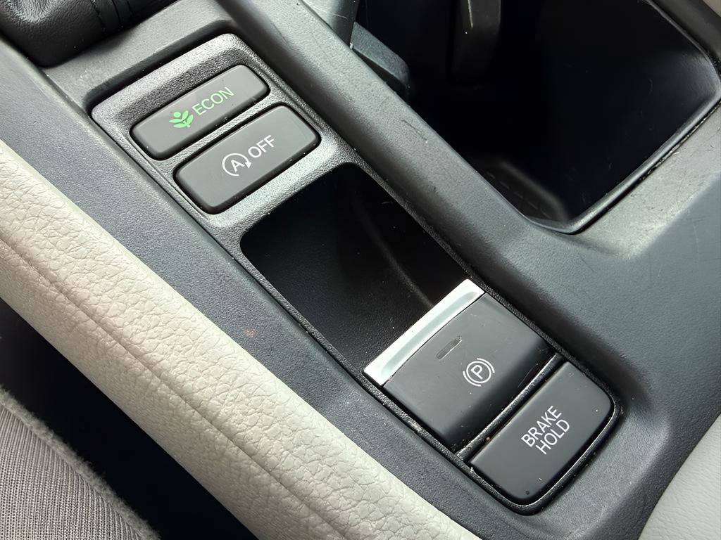 Certified 2023 Honda Accord LX image 28