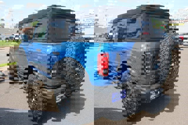 Used 2024 Ford Bronco Black Diamond image 3