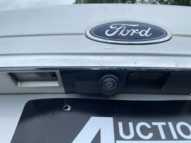 Used 2017 Ford Fusion SE FWD image 28