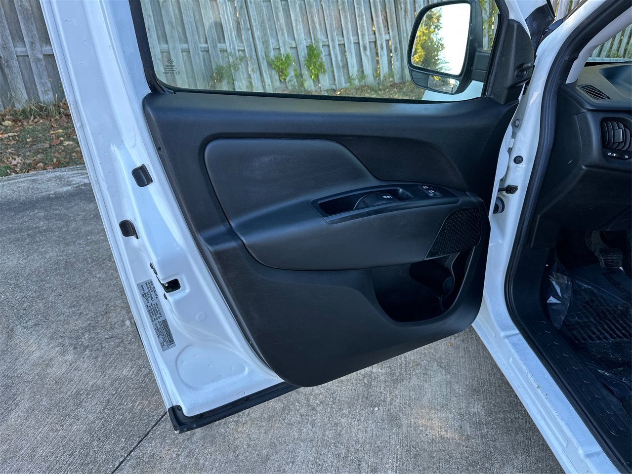 Used 2020 RAM ProMaster City Tradesman image 15