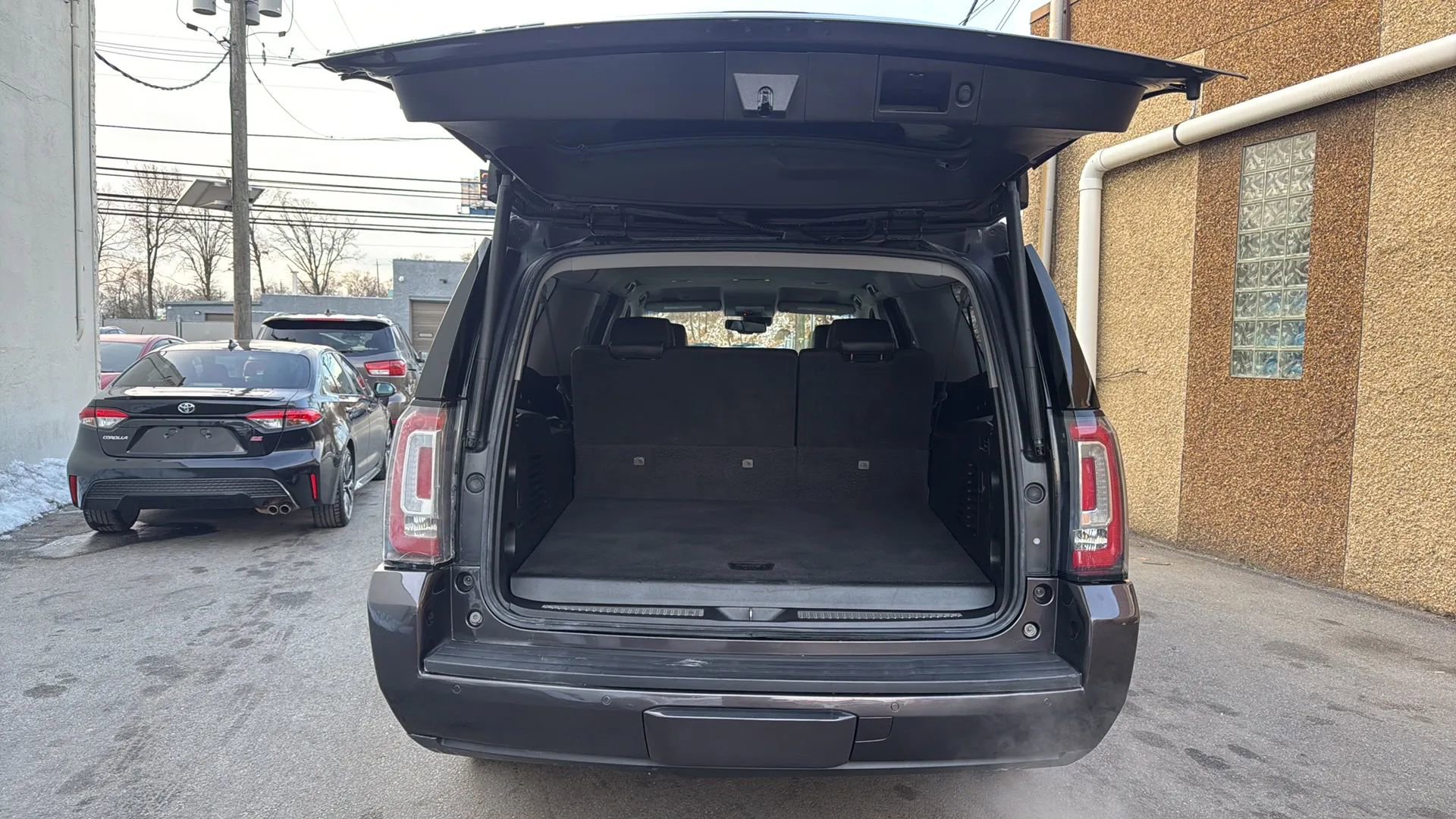 Used 2017 GMC Yukon XL SLT image 26