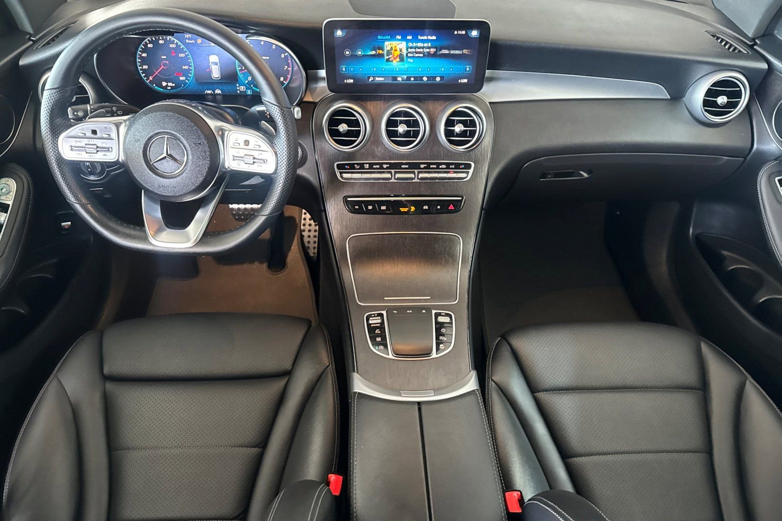 Used 2022 Mercedes-Benz GLC 300 4MATIC image 10