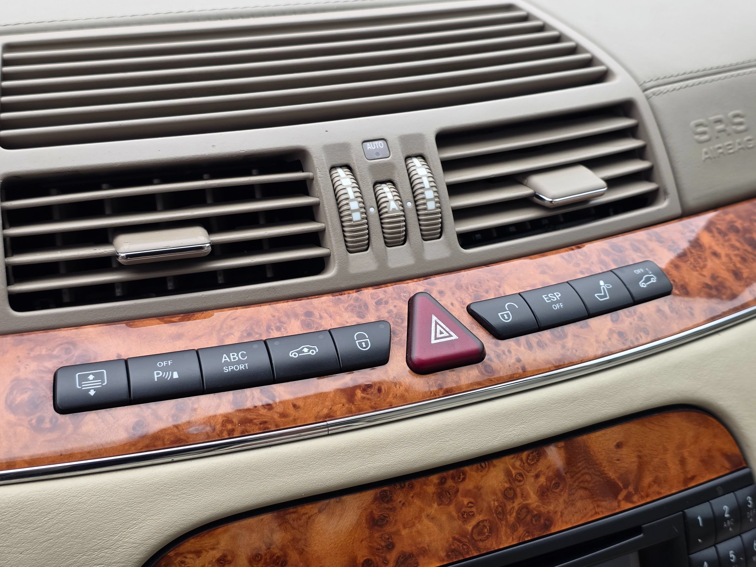 Used 2003 Mercedes-Benz S 500 image 33