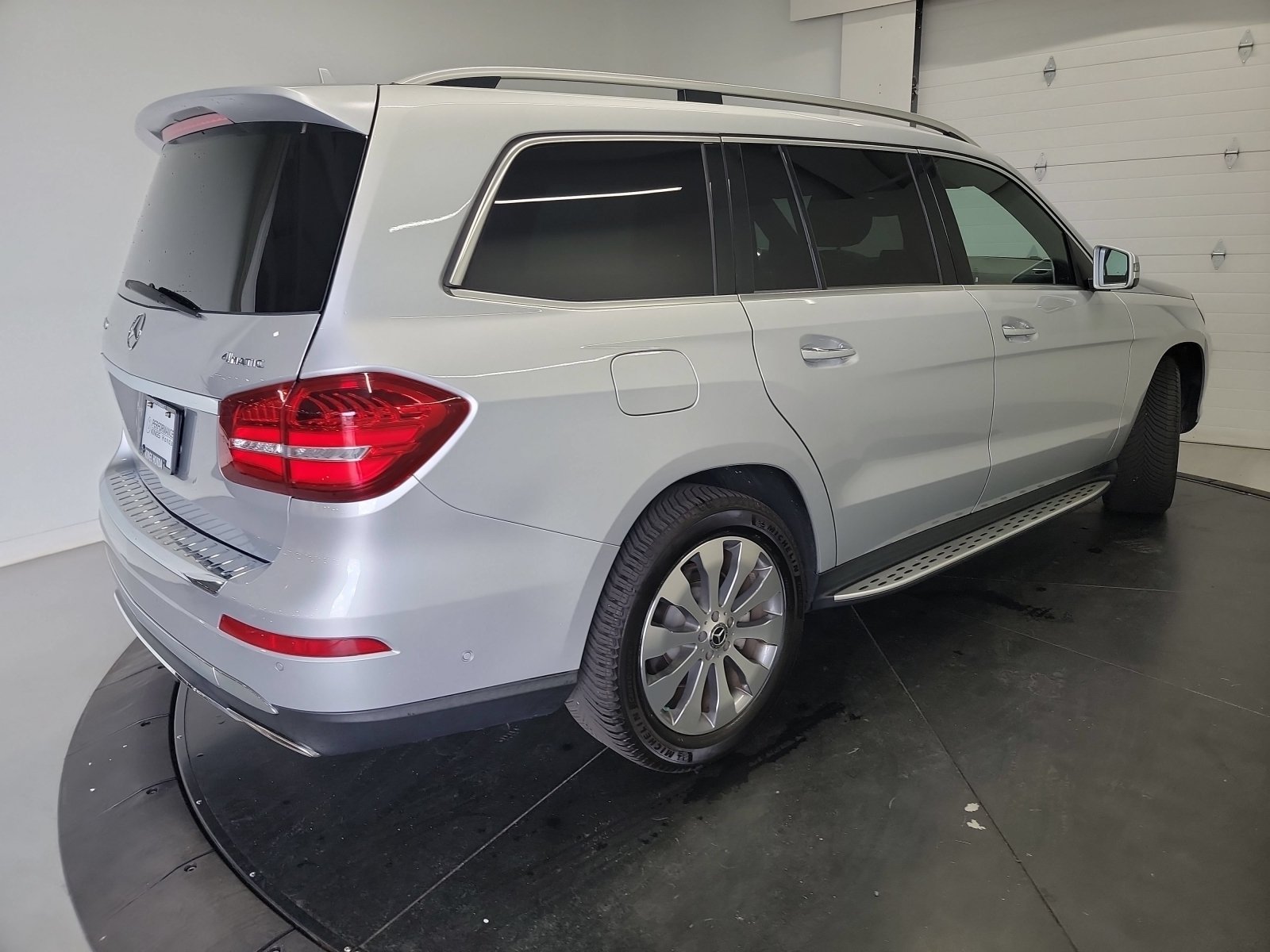 Used 2019 Mercedes-Benz GLS 450 4MATIC image 9