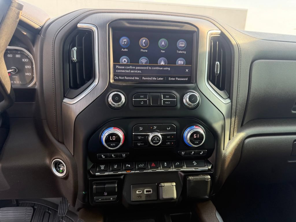 Used 2023 GMC Sierra 3500 Denali w/ Denali Ultimate Package AWD/4WD image 35