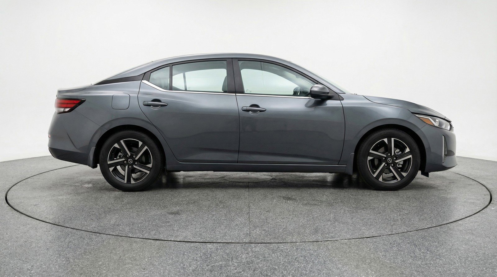 Used 2025 Nissan Sentra SV image 11