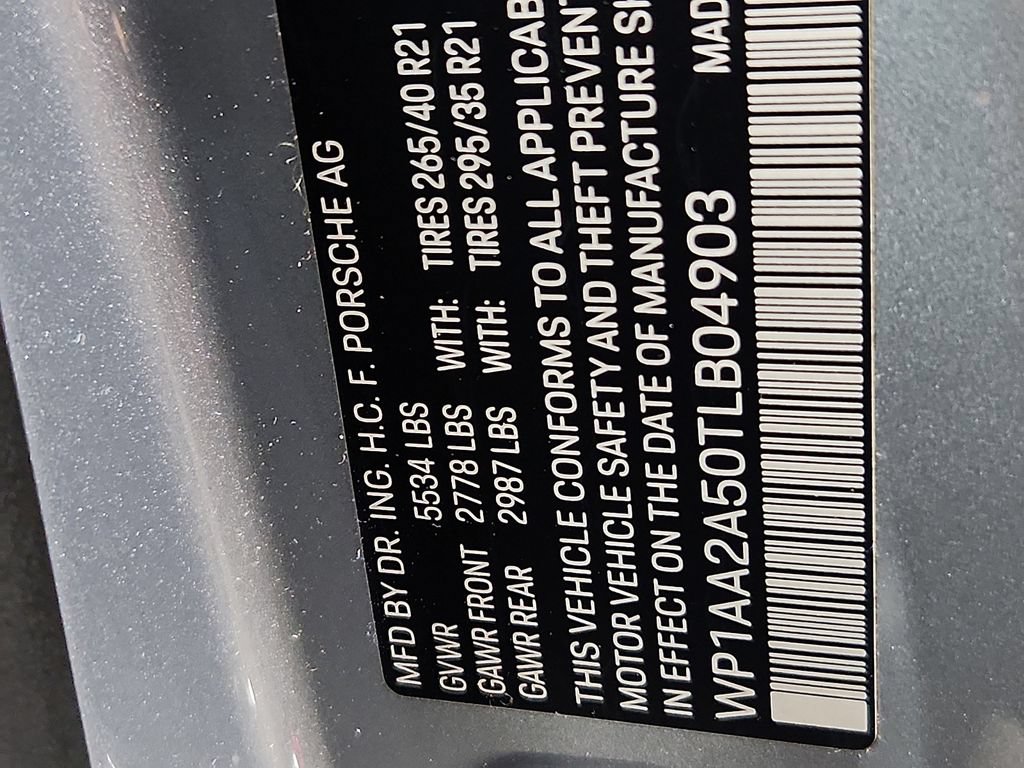 Certified 2026 Porsche Macan AWD/4WD image 28