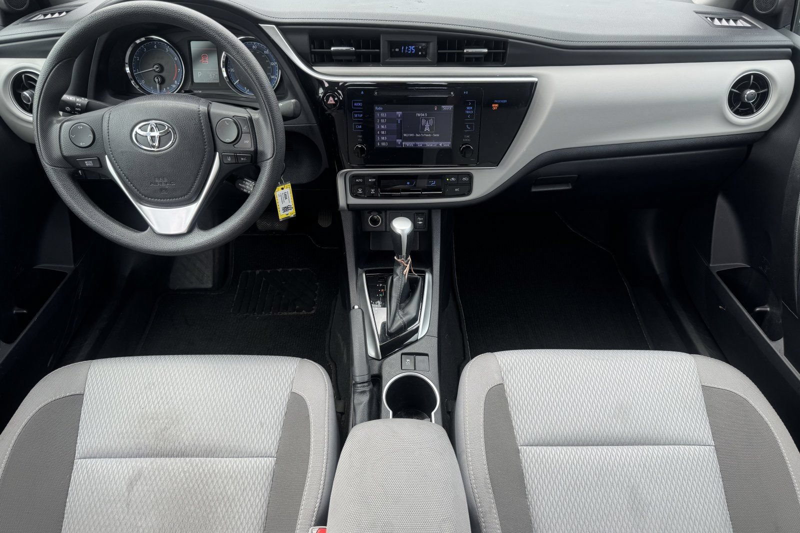 Used 2019 Toyota Corolla LE w/ Carpet Mat Package (TMS) FWD image 15