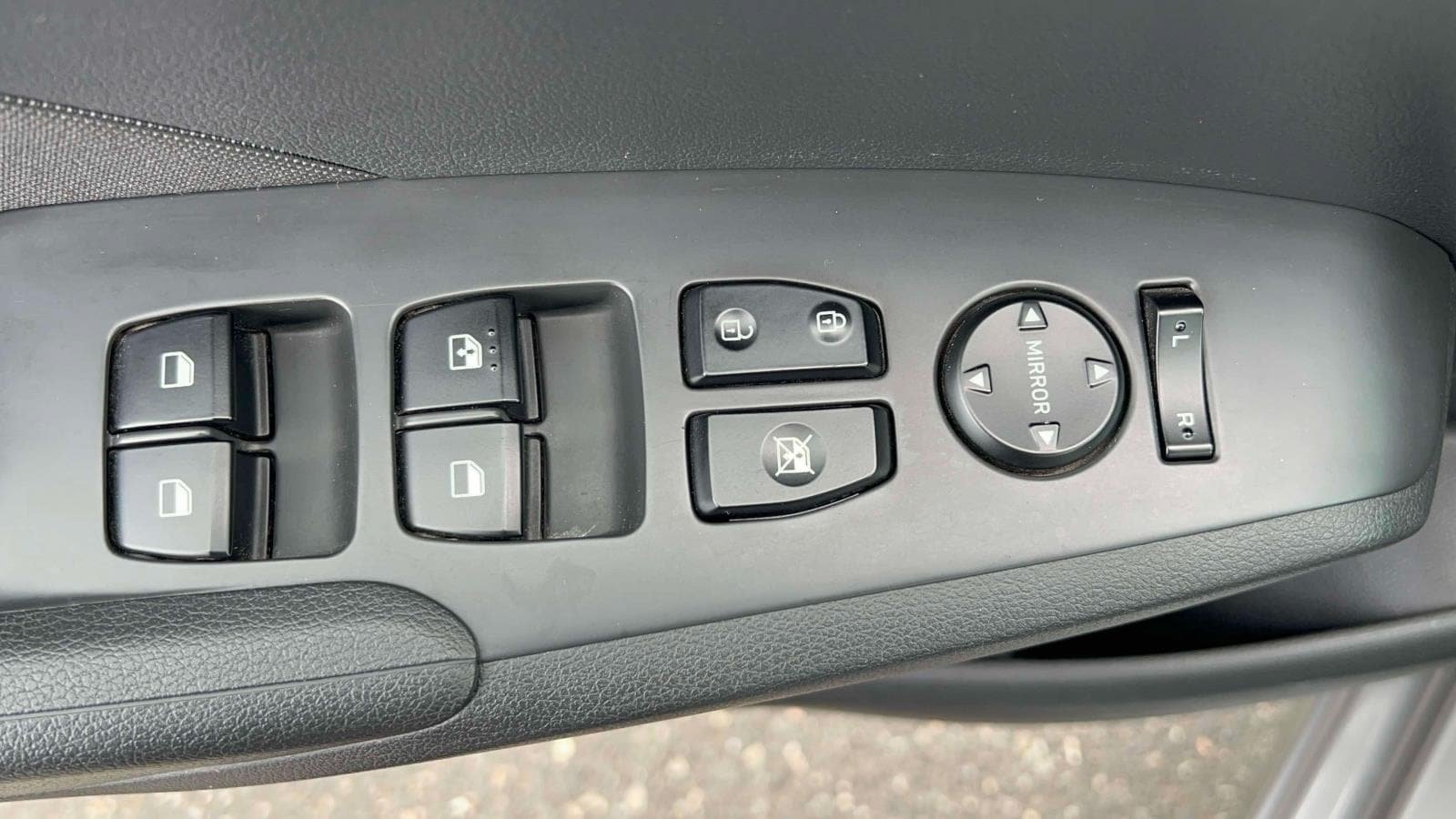 Used 2022 Hyundai Accent SEL FWD image 22