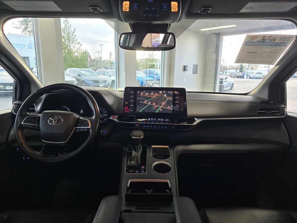 Used 2021 Toyota Sienna XSE image 24