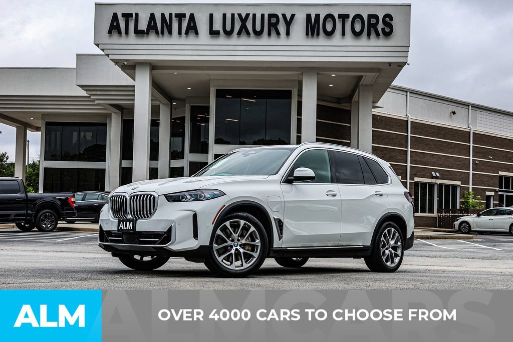 Used 2024 BMW X5 xDrive50e AWD/4WD image 2