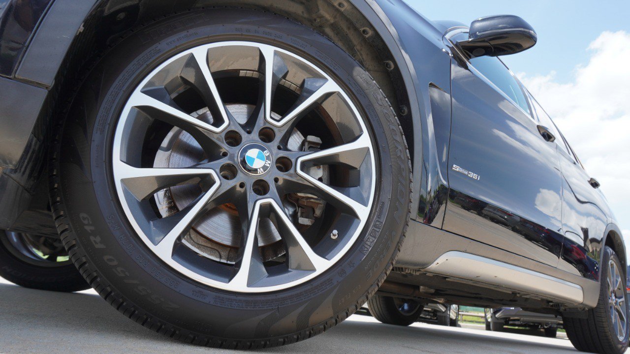 Used 2018 BMW X5 sDrive35i RWD image 11