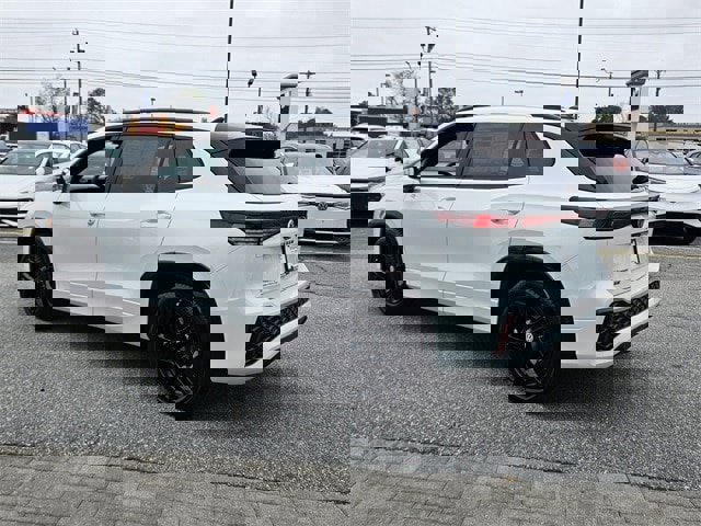 New 2026 Volkswagen Tiguan SE R-Line image 9