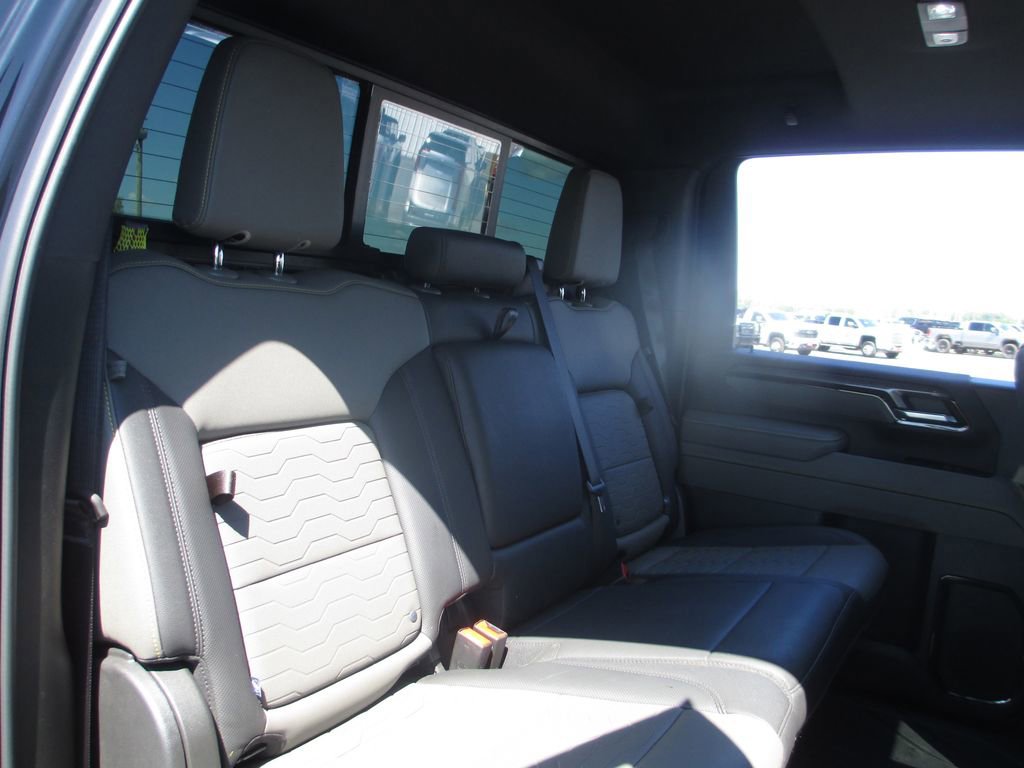 Used 2026 Chevrolet Silverado 2500 ZR2 w/ LPO, Dark Essentials Package AWD/4WD image 27