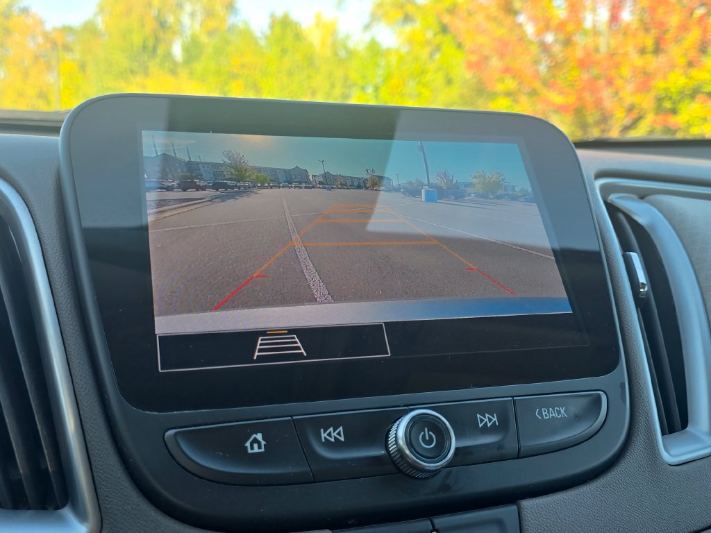 Used 2025 Chevrolet Malibu LT FWD image 29