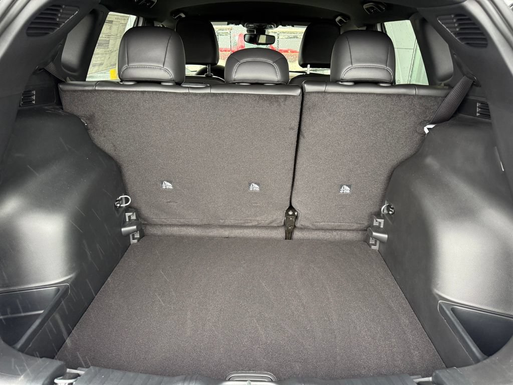 New 2026 Jeep Compass Latitude AWD/4WD image 18