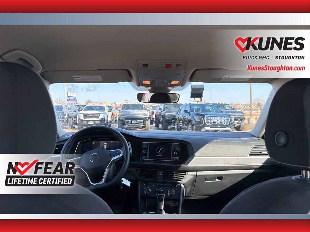 Used 2024 Volkswagen Jetta S image 40