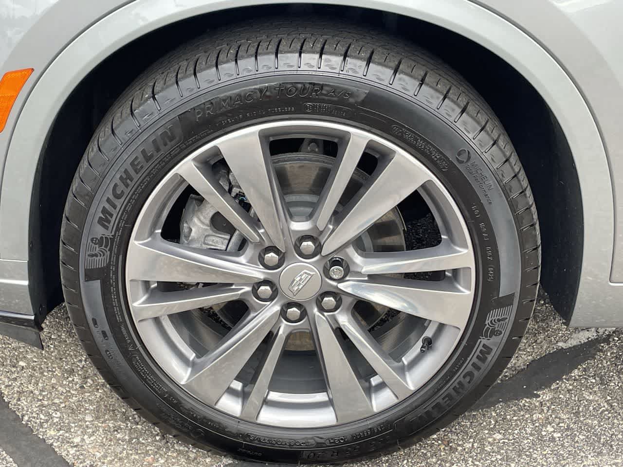 Certified 2025 Cadillac XT6 Premium Luxury AWD/4WD image 41