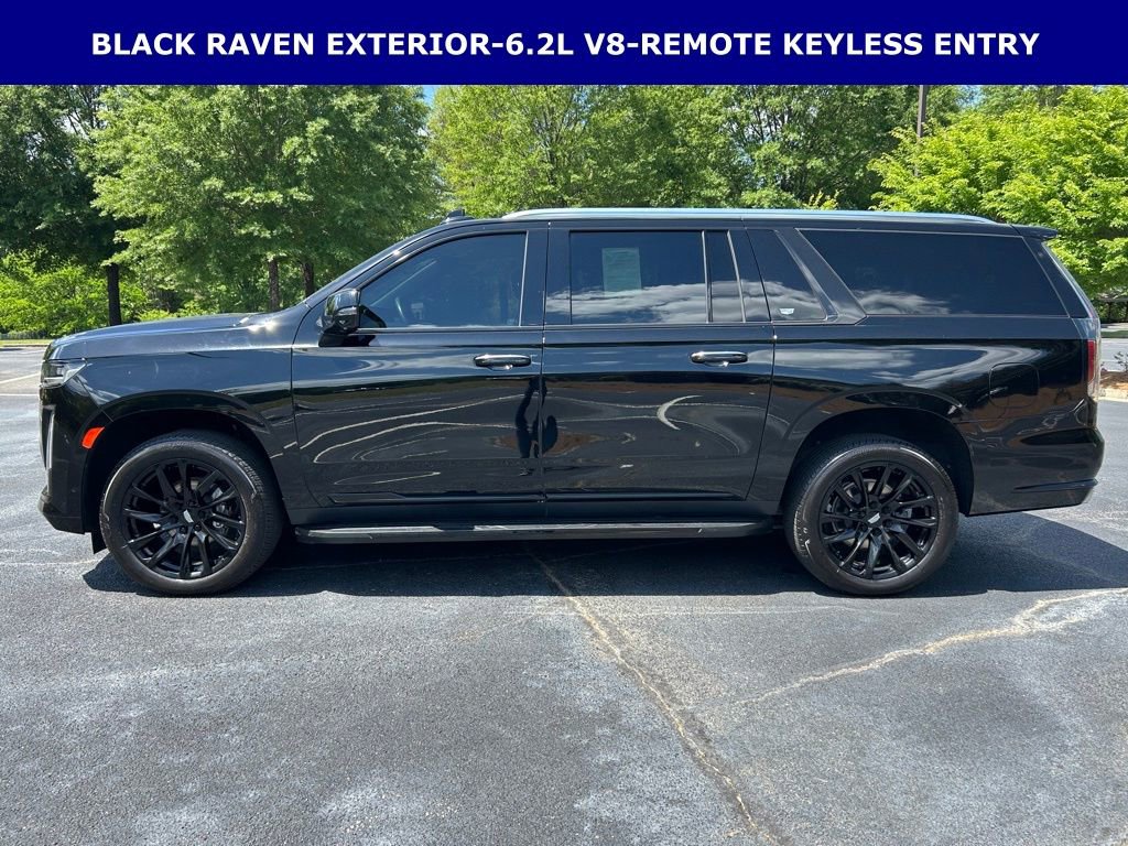 Used 2023 Cadillac Escalade ESV Premium Luxury AWD/4WD image 12
