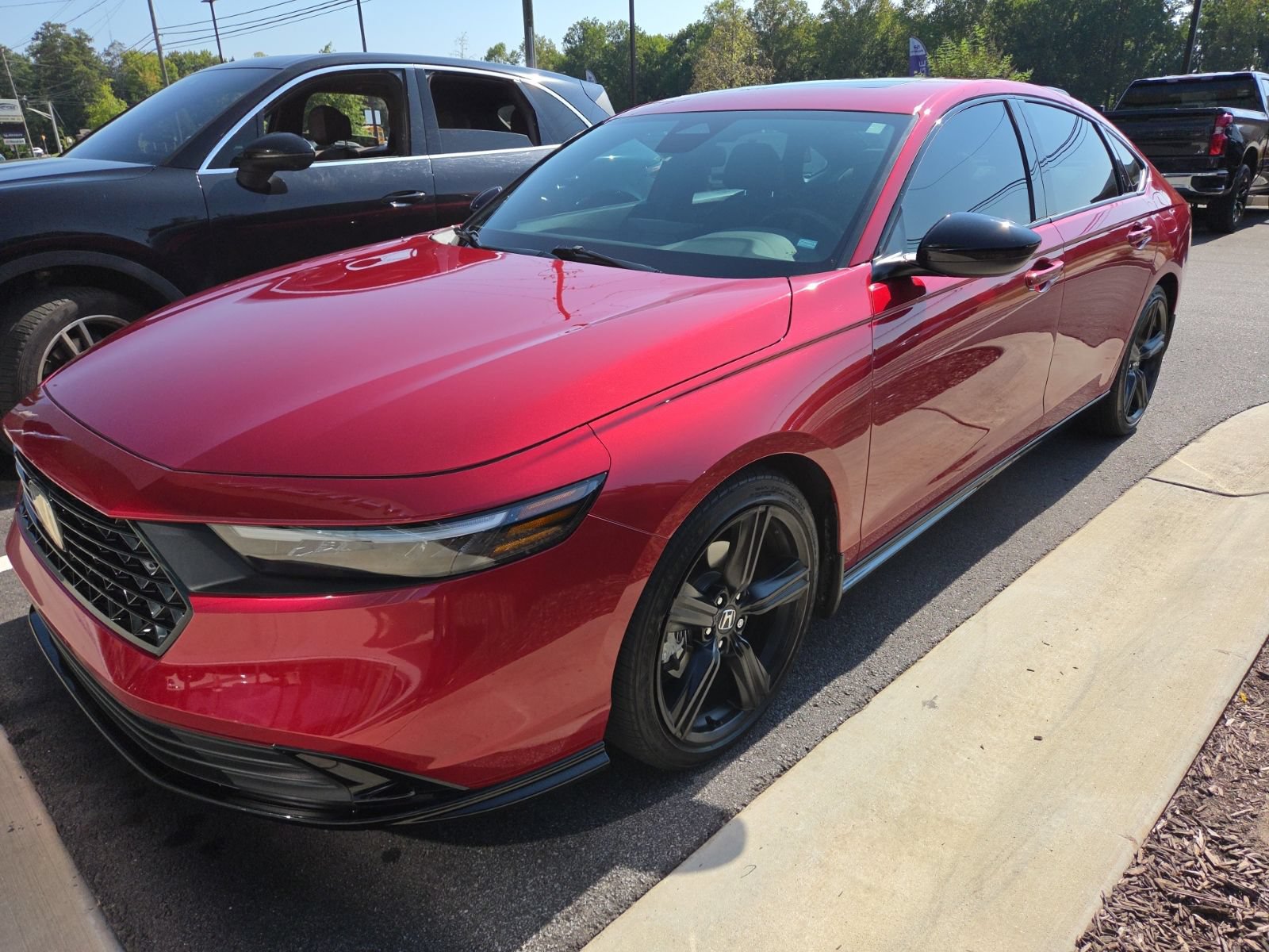 Used 2023 Honda Accord Sport image 3