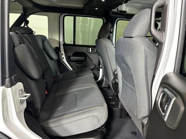 Used 2024 Jeep Wrangler Unlimited image 27