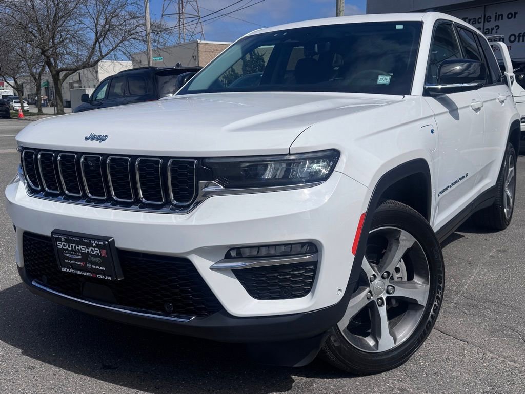 Used 2024 Jeep Grand Cherokee Limited 4xe w/ Luxury Tech Group II image 3