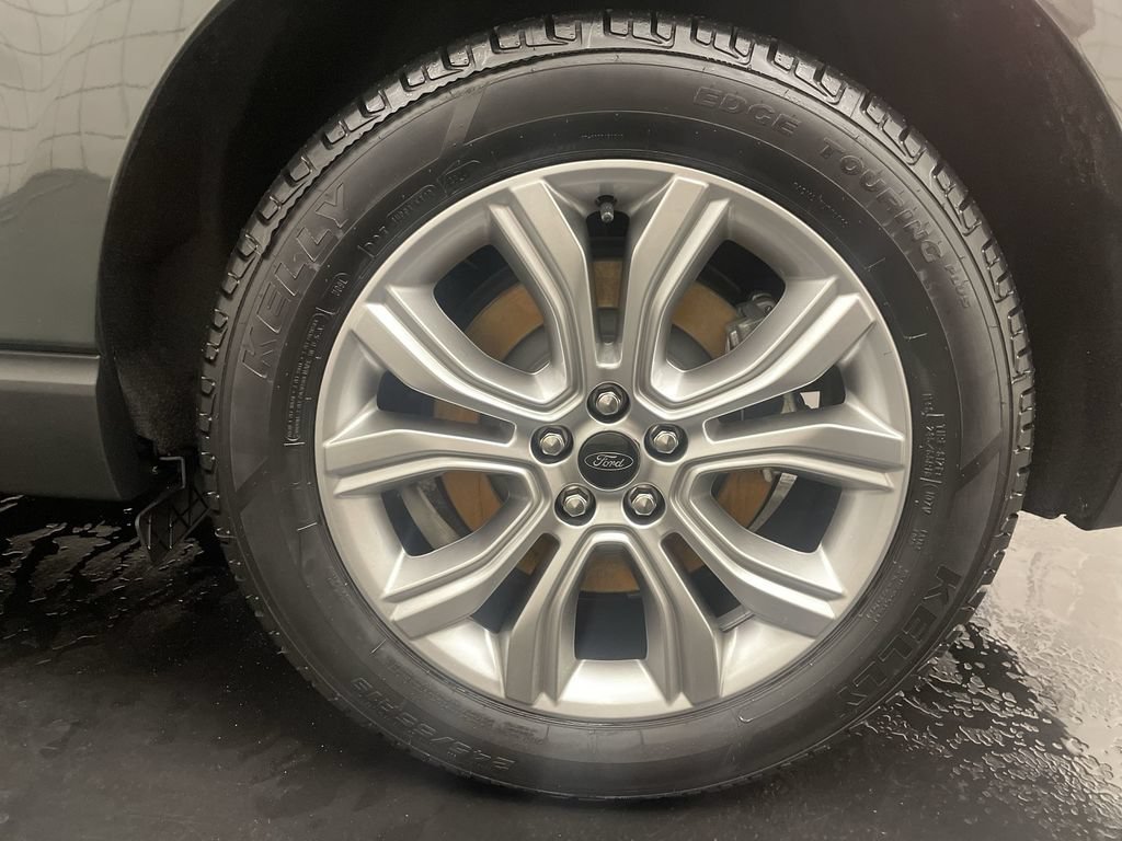Used 2023 Ford Edge Titanium AWD/4WD image 26
