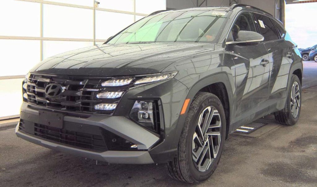Used 2025 Hyundai Tucson Limited image 1