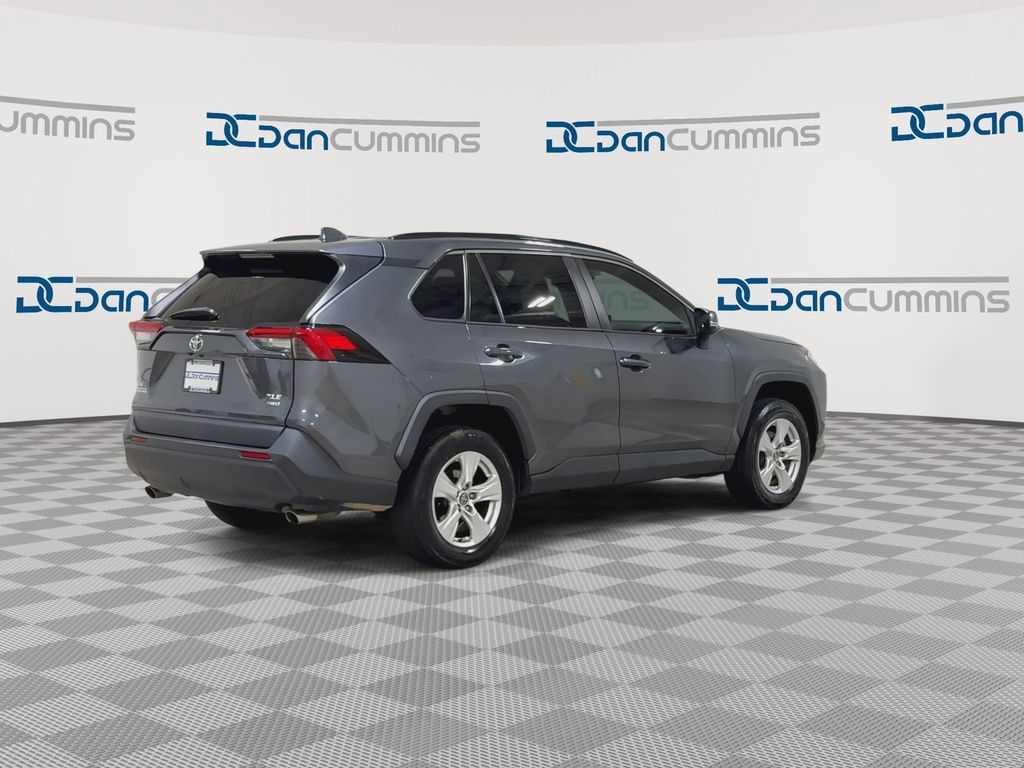 Used 2020 Toyota RAV4 XLE AWD/4WD image 8