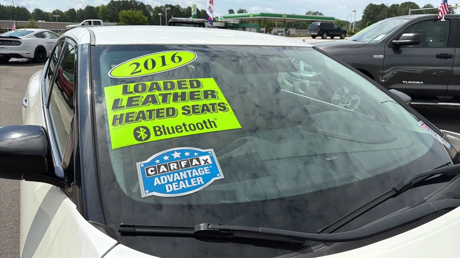 Used 2016 Nissan Maxima SR w/ Interior Lighting Package FWD image 11