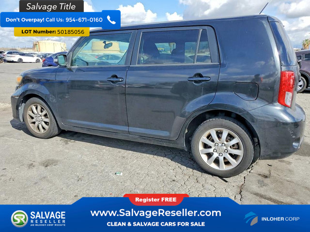 Used 2013 Scion xB FWD image 3