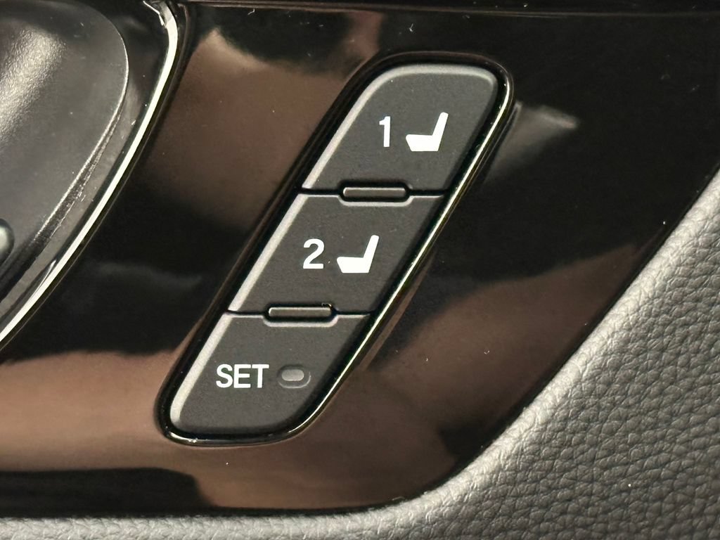 Used 2026 Honda CR-V Sport Touring image 42