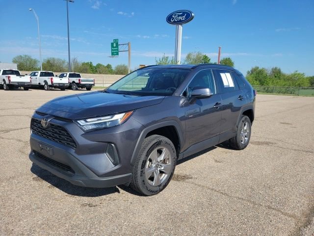 Used 2024 Toyota RAV4 XLE FWD image 17